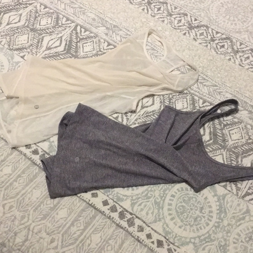Set of lululemon tanks